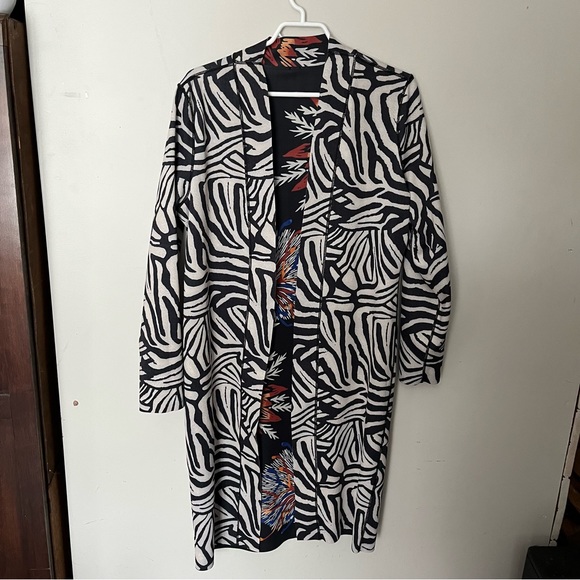 Lizzy & Coco Reversible Open Long Cardigan Size Large Floral and Zebra Print - Picture 2 of 10